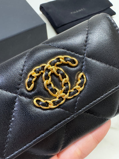CHANEL 19 Card Holder