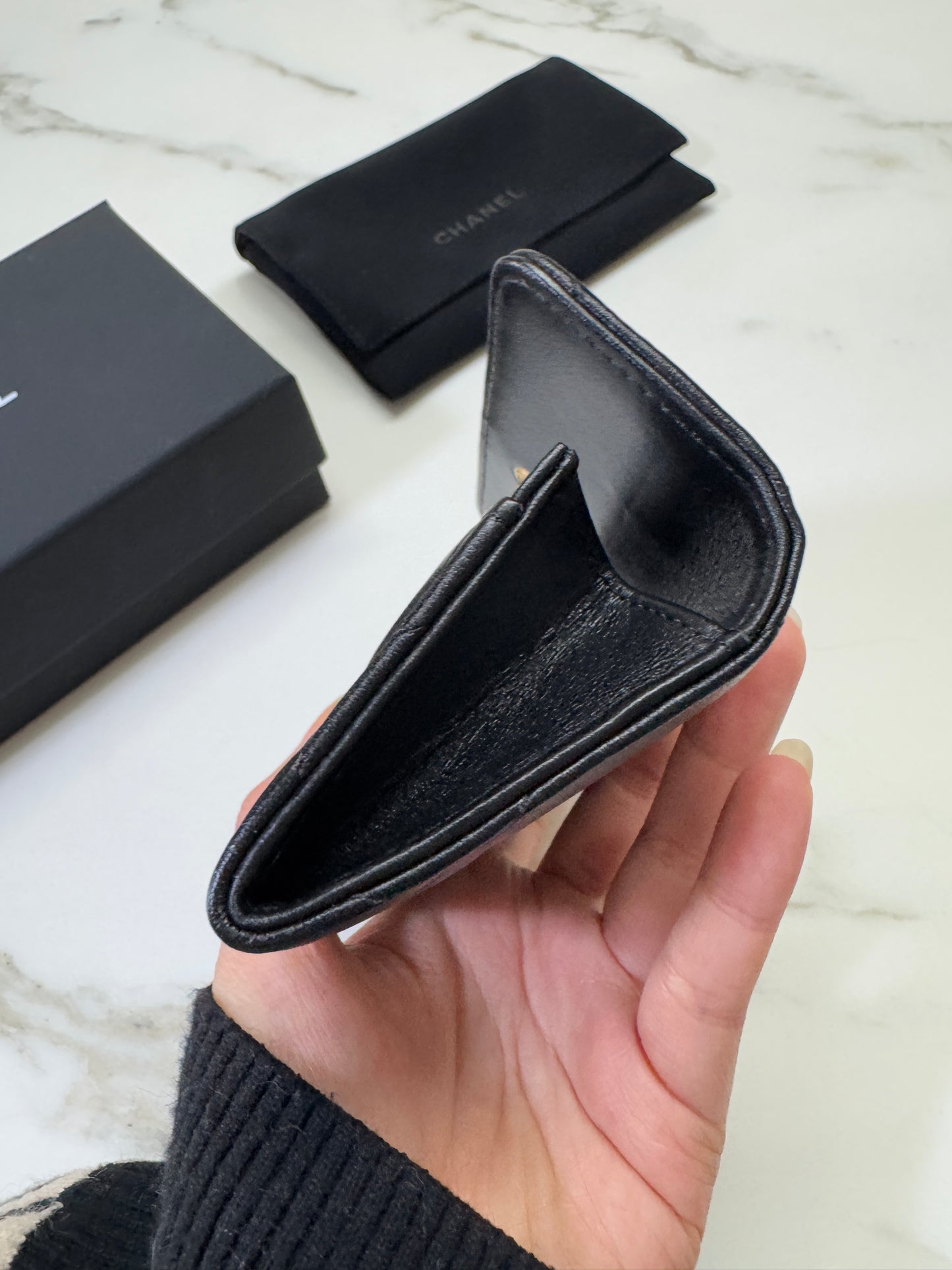 CHANEL 19 Card Holder