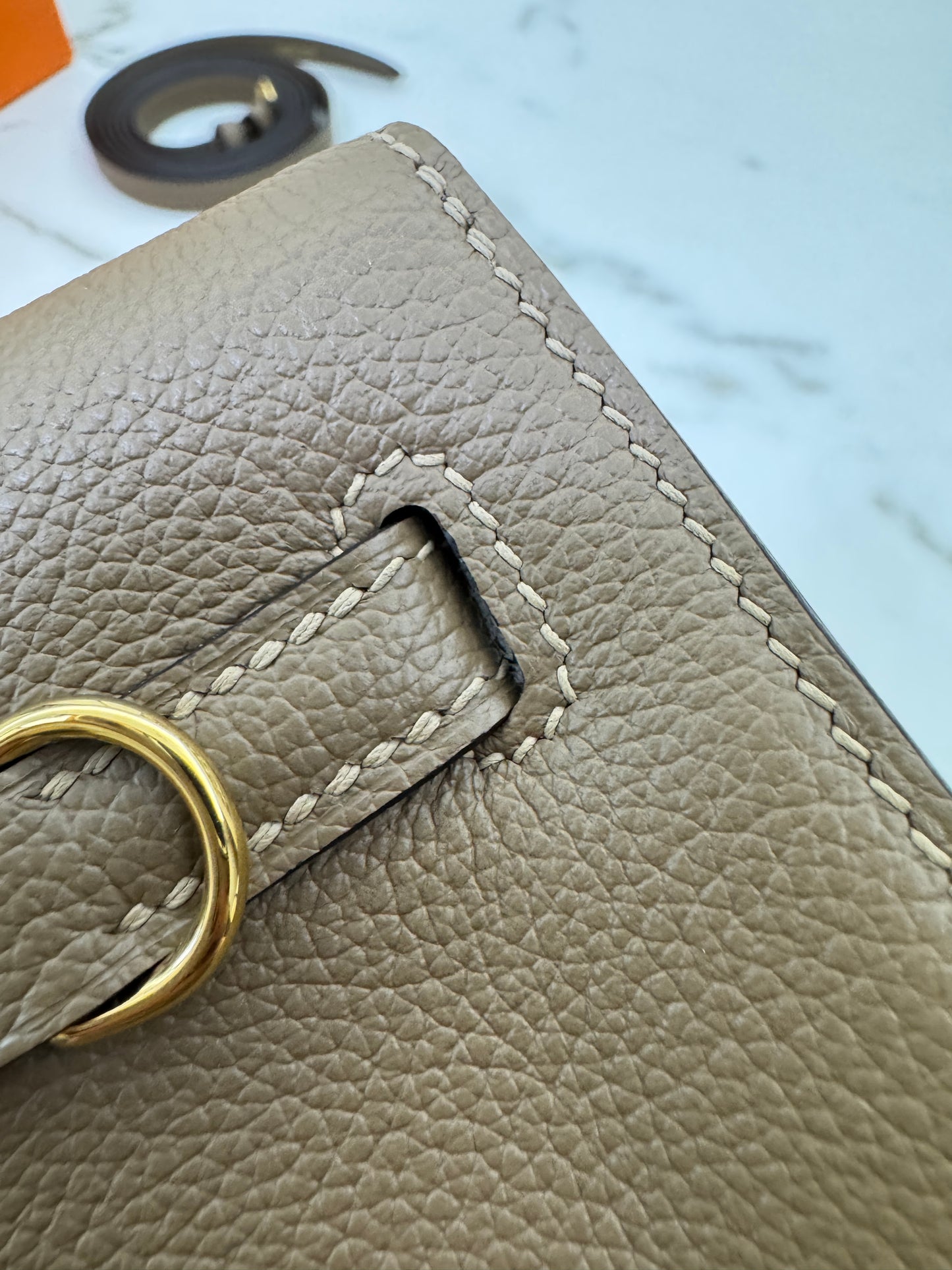 HERMES Kelly Danse 馬爾法米金扣 Evercolor 8Q GHW
