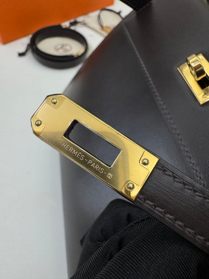 HERMES Kelly 25 烏木色Box皮金扣 外縫 Ebene Box Leather Seilier GHW