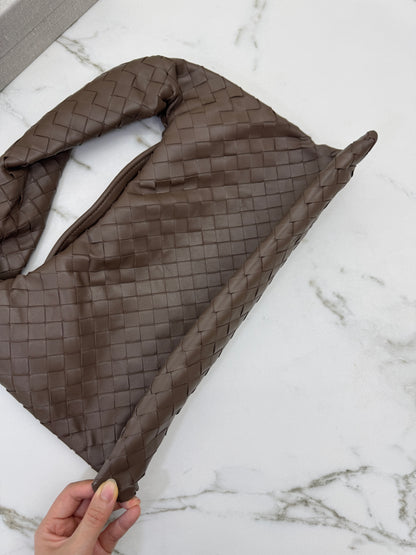 BV Hop Small Pinecone