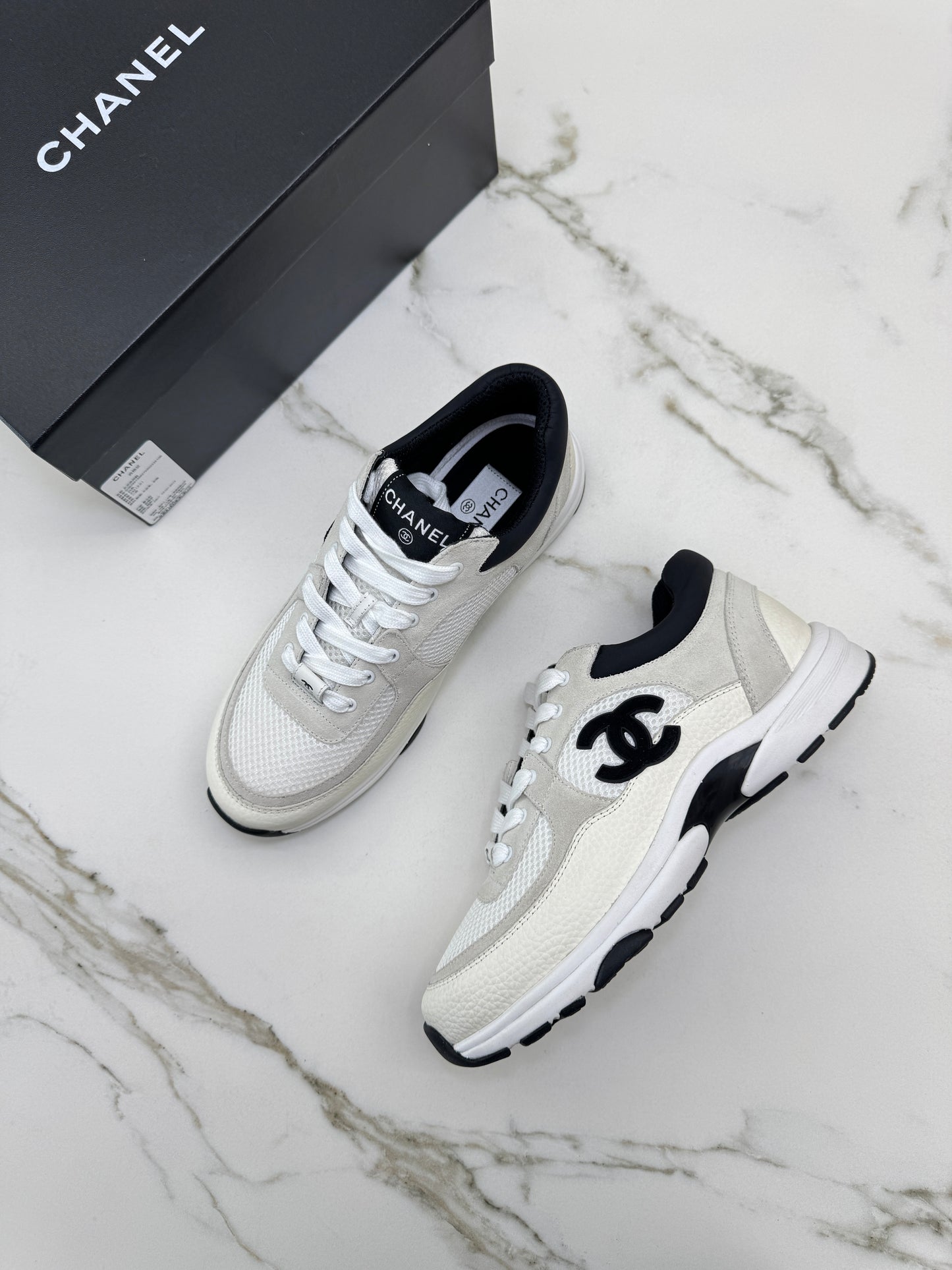 CHANEL 熊貓運動鞋