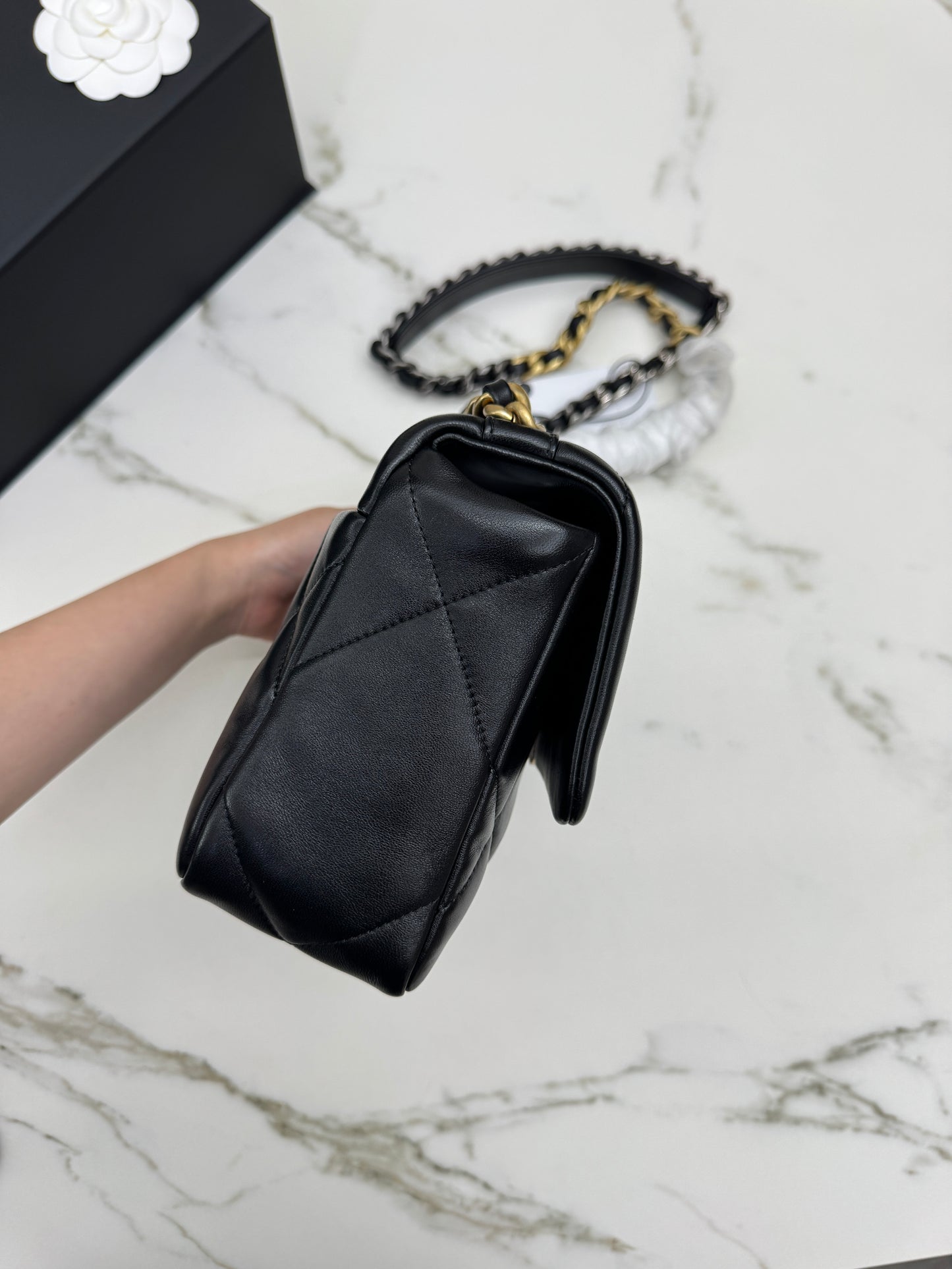 CHANEL 19Bag 黑金 Small