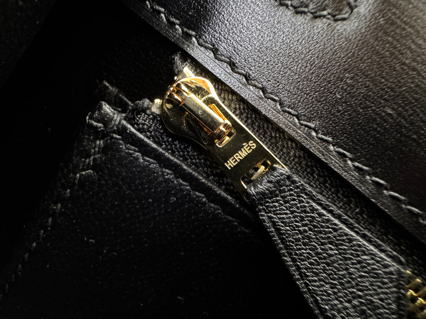 HERMES Kelly 25 黑色外縫金扣 Box Leather Sellier Noir GHW