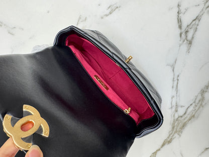 CHANEL 19Bag 黑金 Small