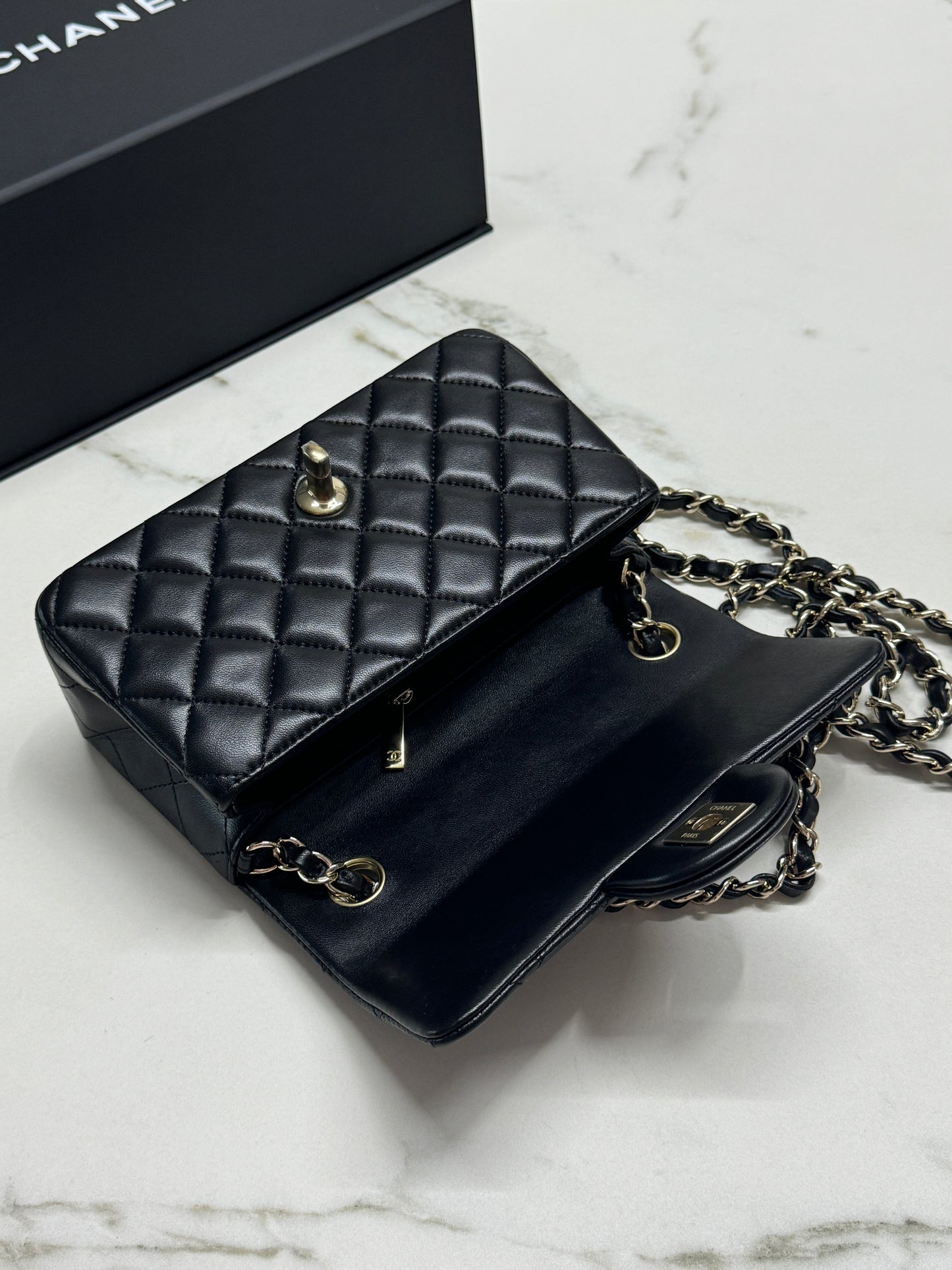 CHANEL CF20 羊皮 黑色淡金扣