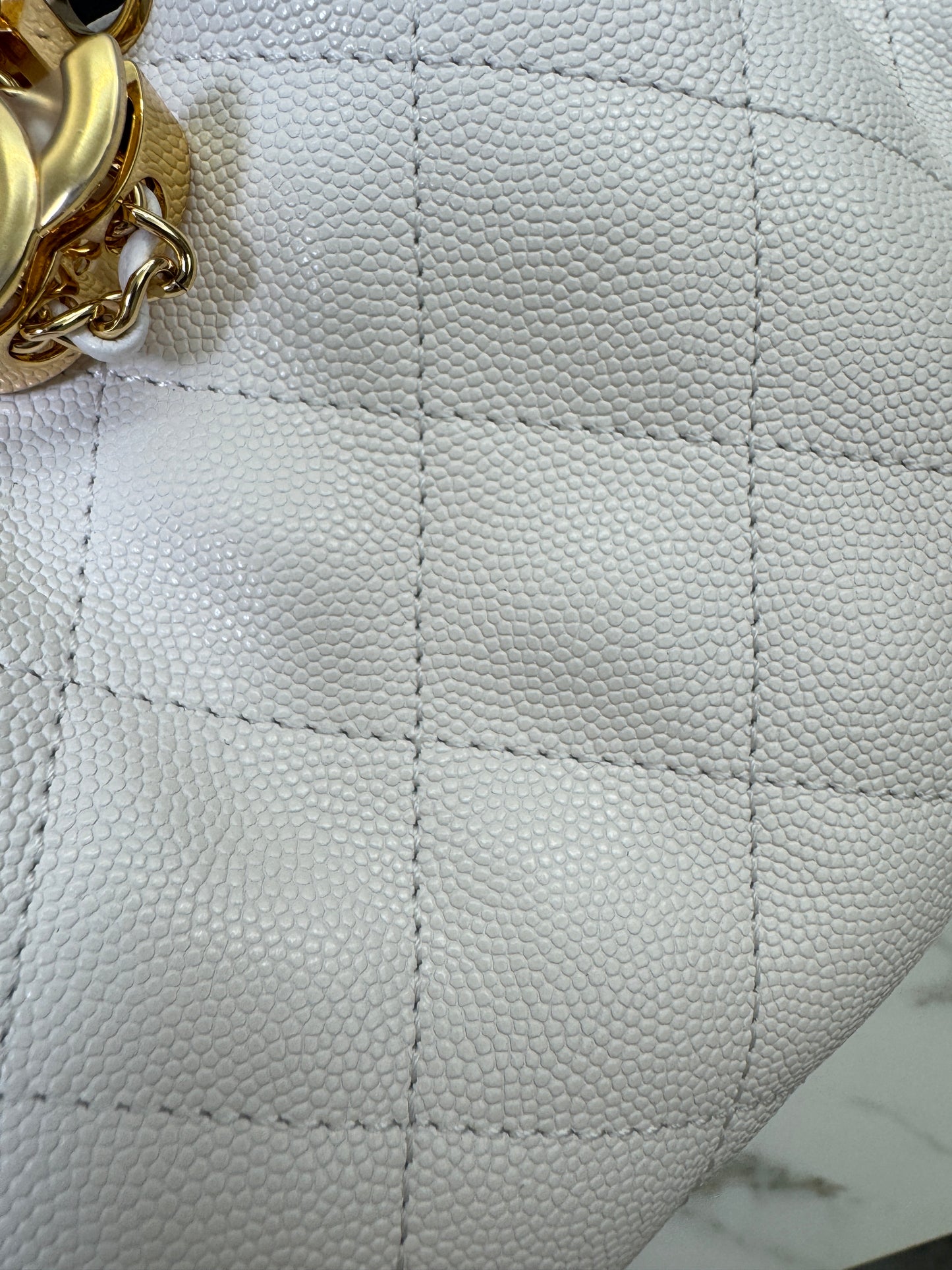CHANEL Mini 25Bag 白色亮金扣