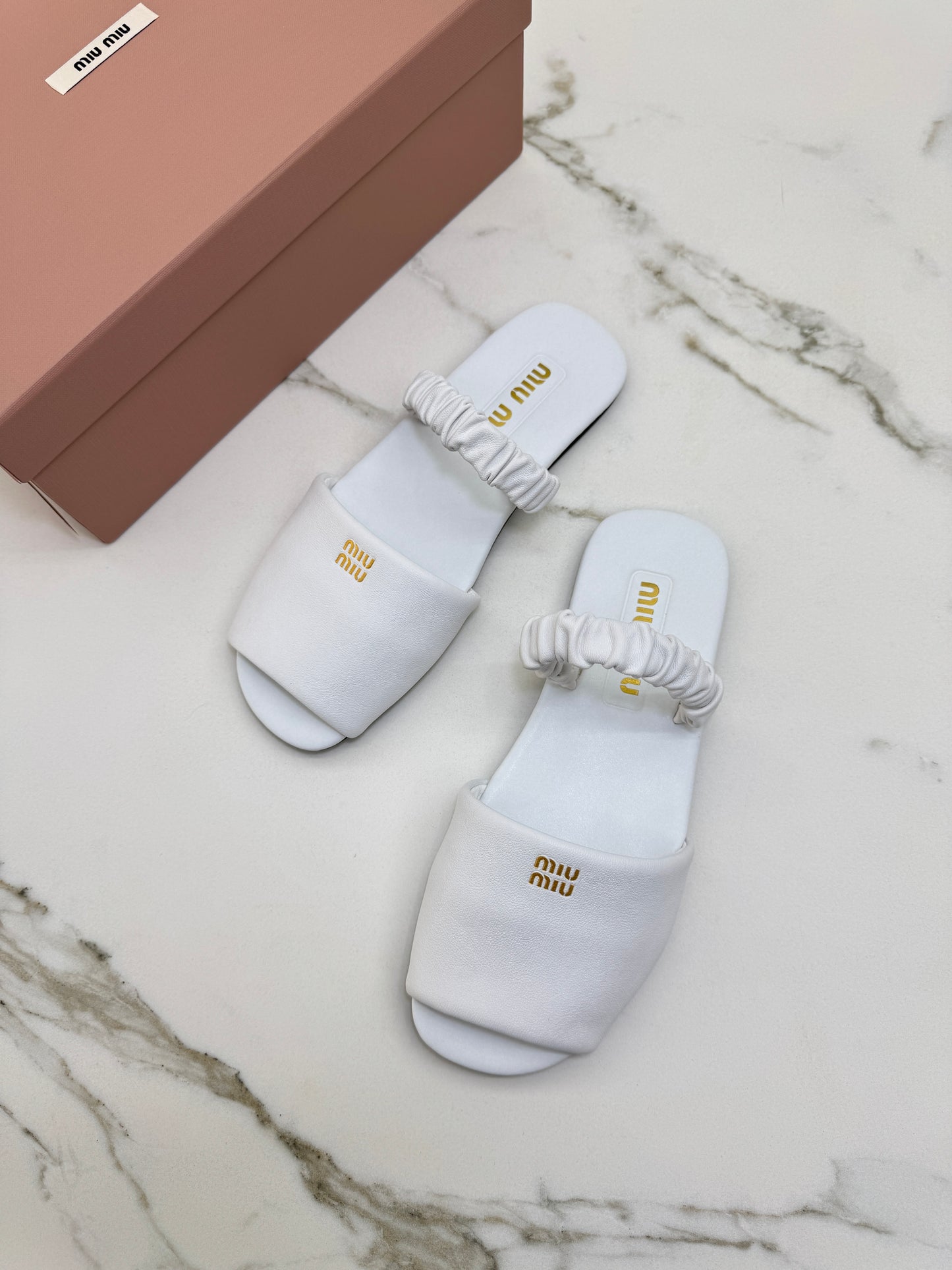 MIU MIU 兩穿魚嘴涼鞋 白色