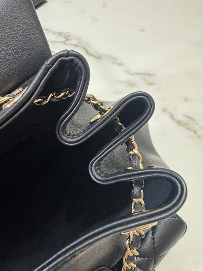 CHANEL Duma 胎牛皮 黑色 Small