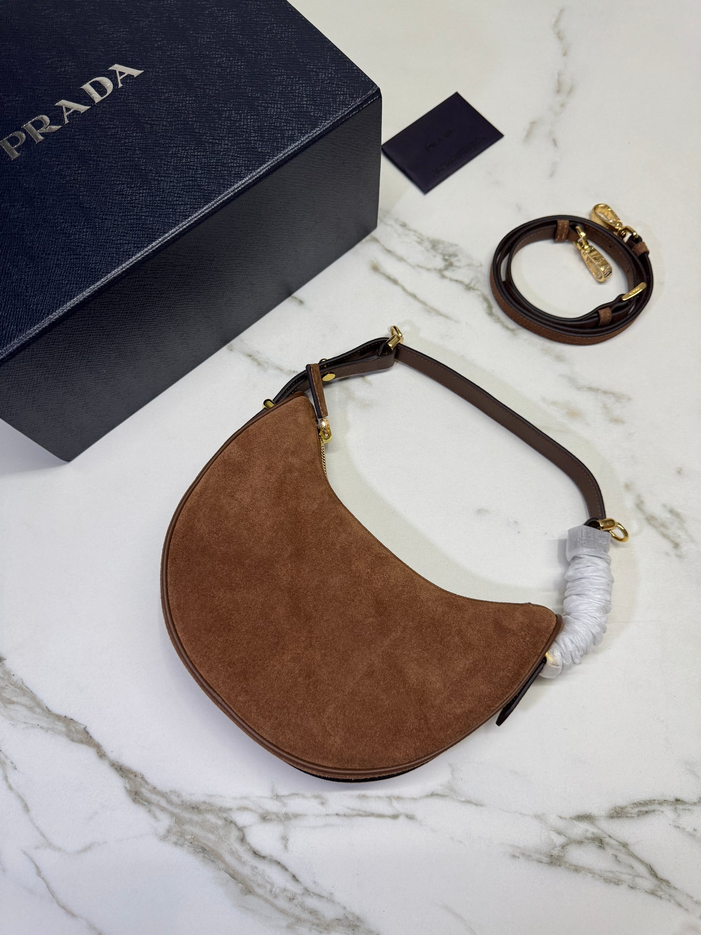 PRADA 半月包 麂皮棕色