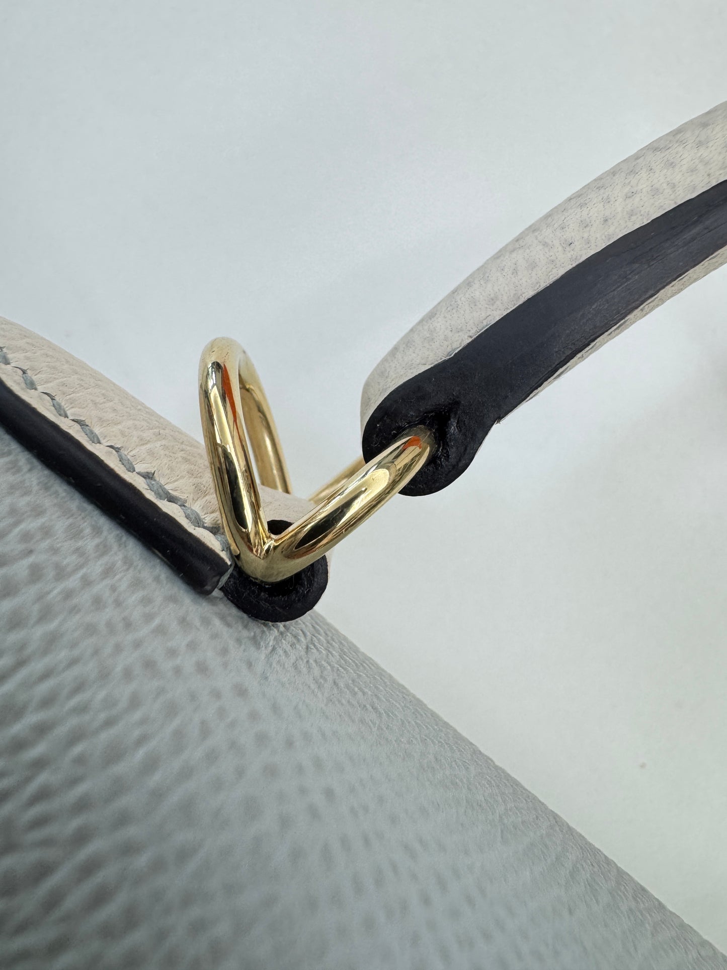 HERMES Kelly 25 冰川藍拼奶昔白 Epsom 香檳金扣 8U Bleu Glacier/ 10 Craie PBHW