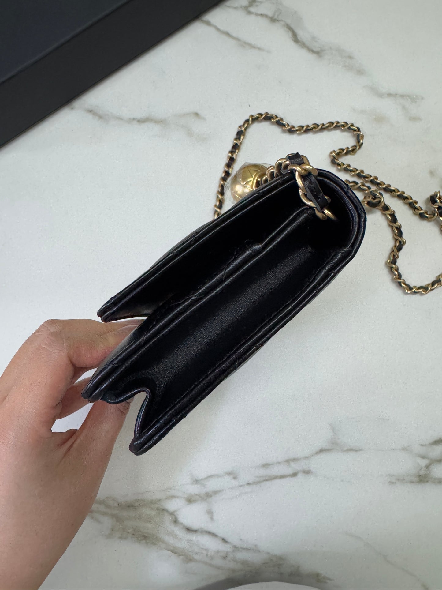 CHANEL 金球woc