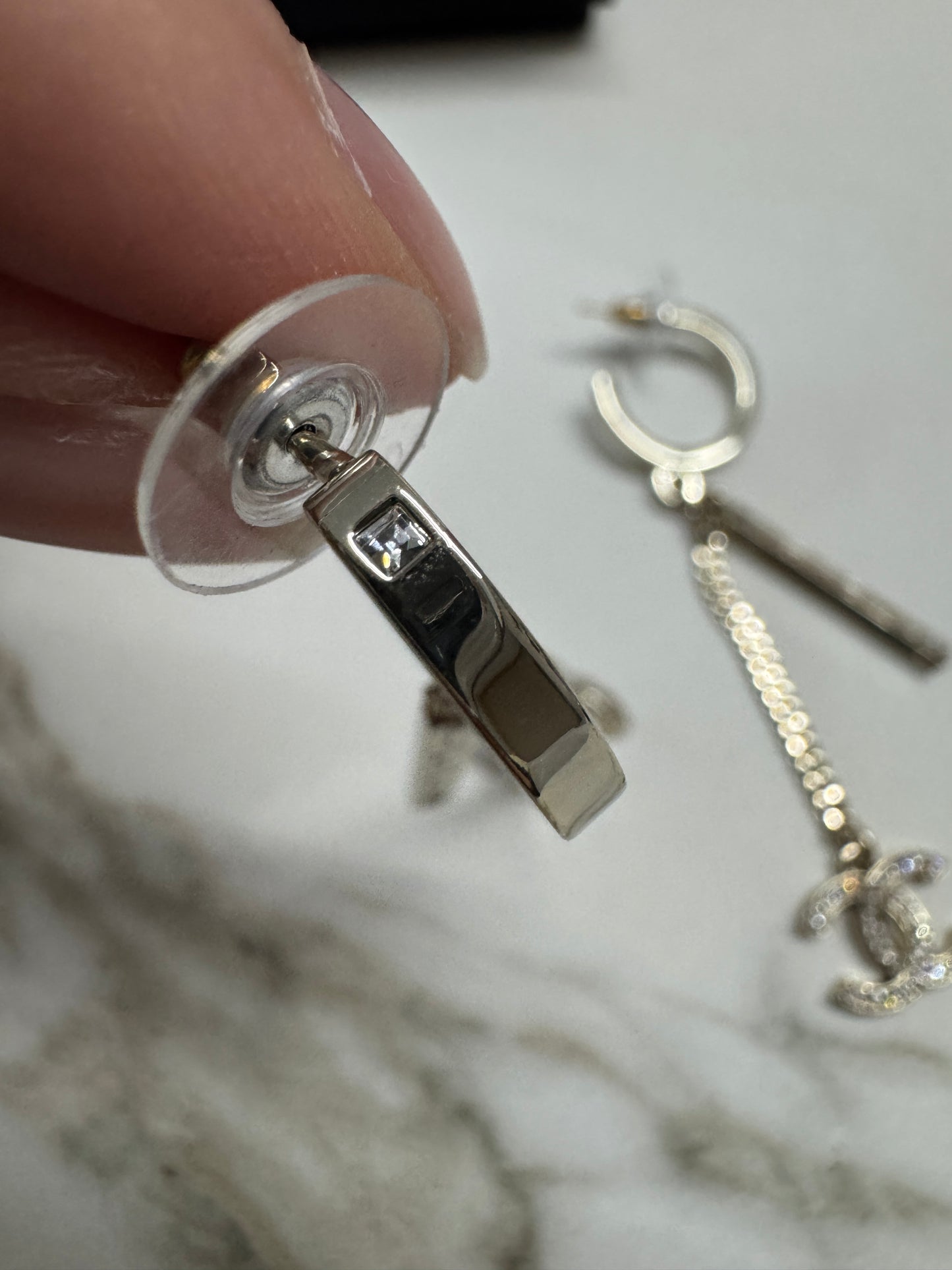 CHANEL 21P 淺金色流蘇耳環