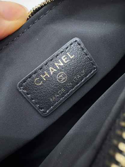 CHANEL 25N Coco Neige 滑雪系列 絲絨尼龍 相機包