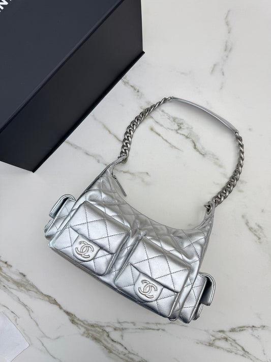 CHANEL 25C Hobo 太空銀