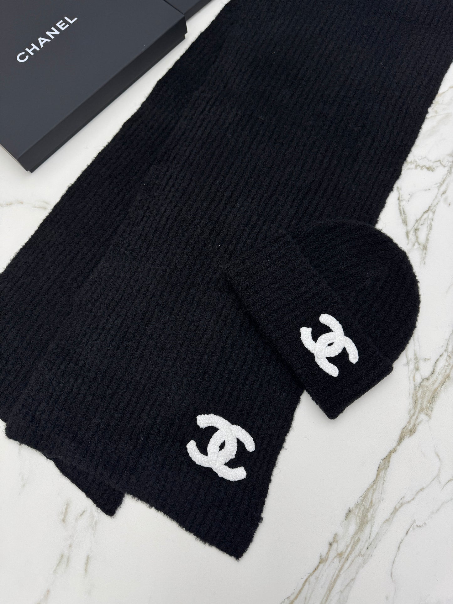 CHANEL Beanie & Scarf 糯米條針織冷帽 圍巾