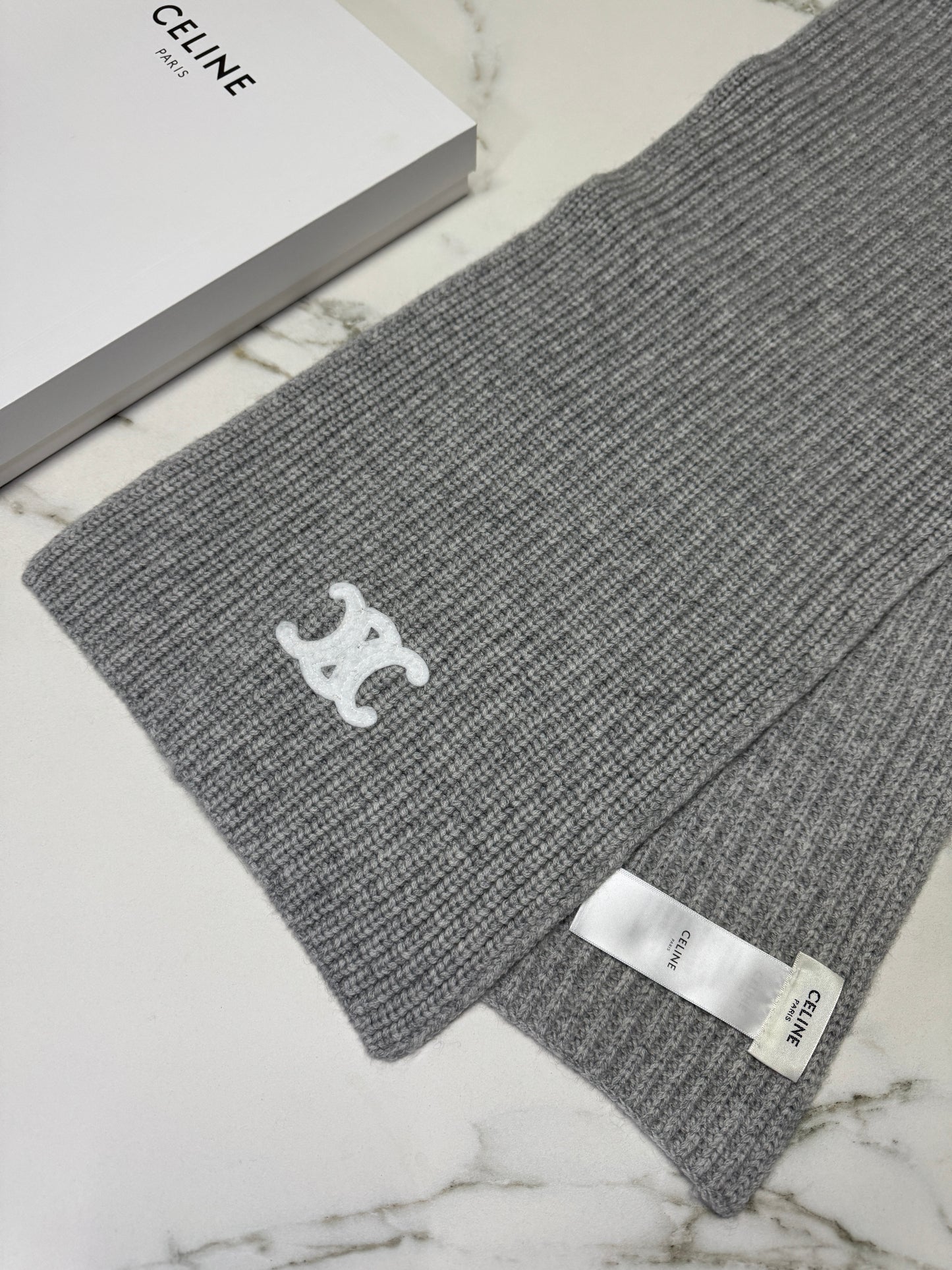 CELINE 灰色凱旋門 100% Cashmere 圍巾