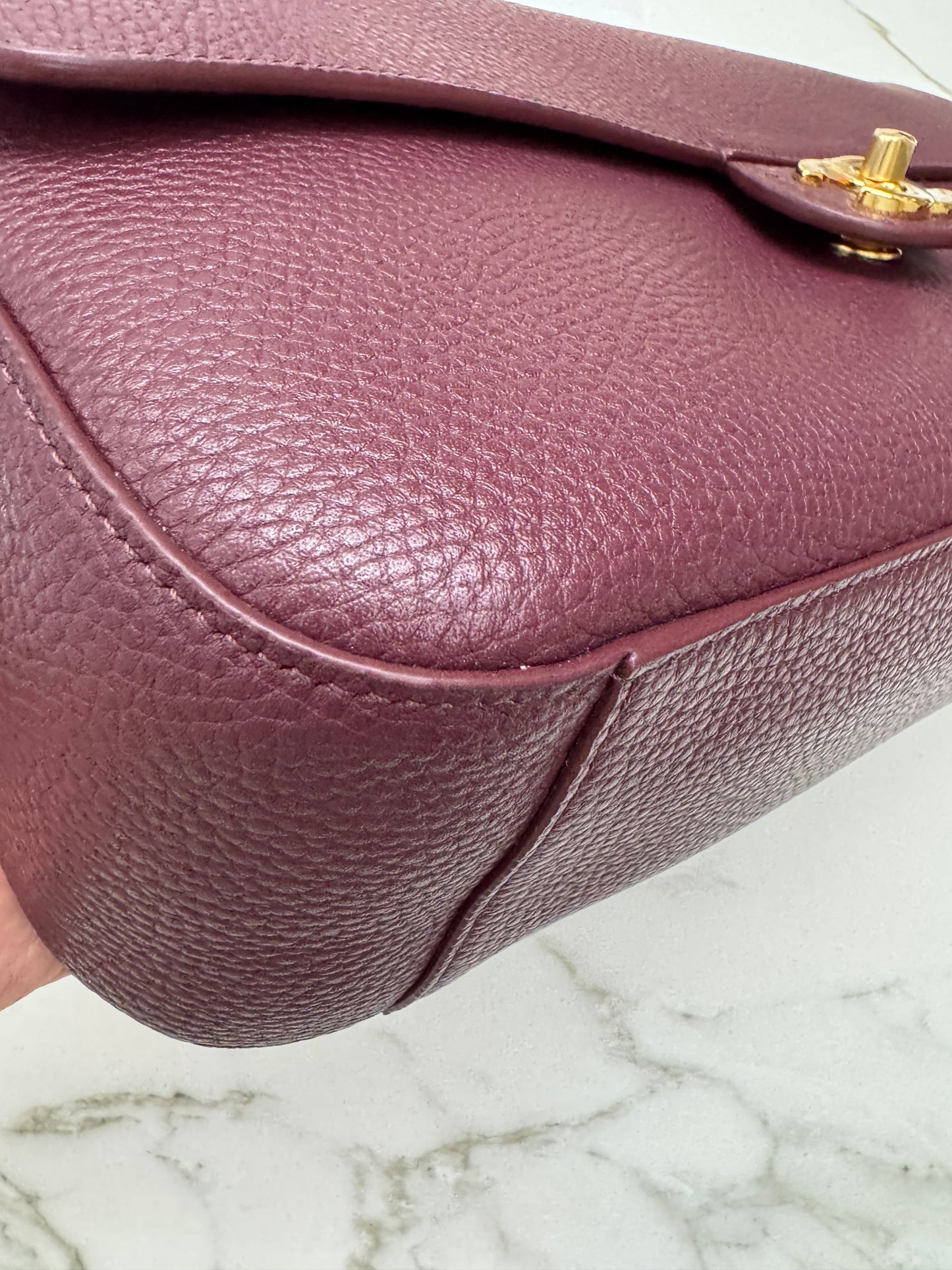 CHANEL 26S Maxi Flap Bag Small 酒紅色金扣 Burgundy GHW