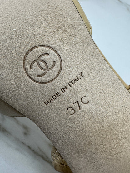 CHANEL Slingback 6.5cm 杏拼黑