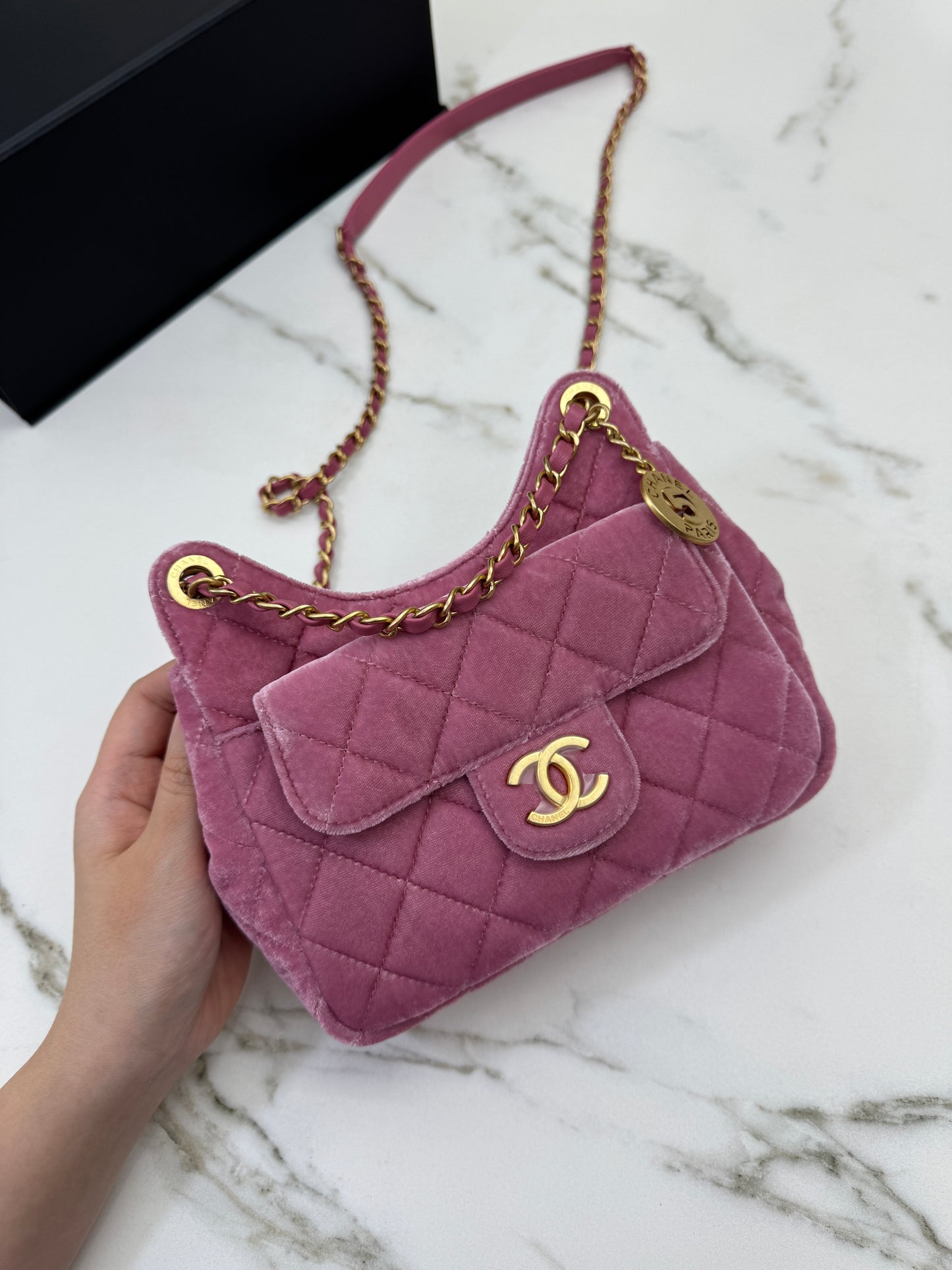 CHANEL 天貓精靈 乾燥玫瑰粉絲絨