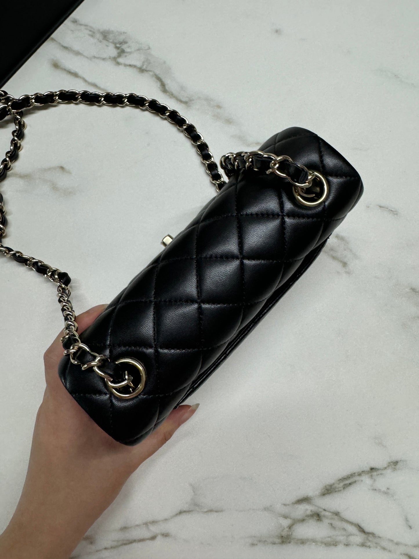 CHANEL CF20 羊皮 黑色淡金扣