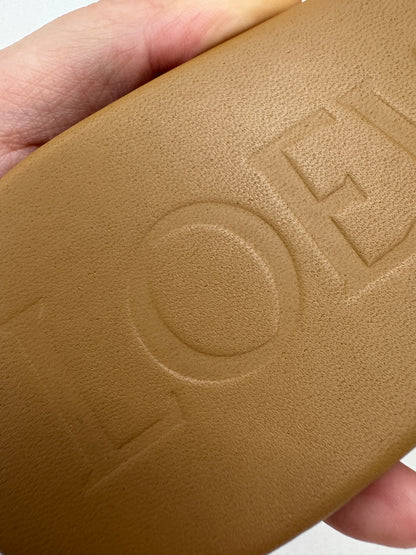 LOEWE Anagram Sandals 卡其棕