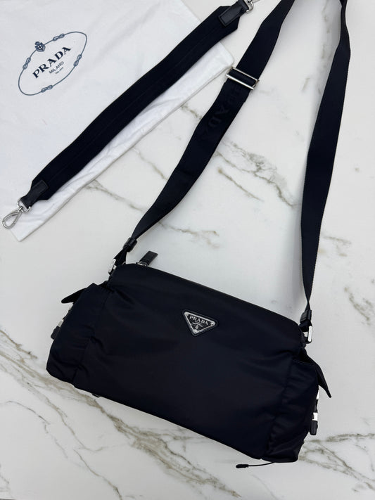 PRADA Explore 男裝 Re-nylon