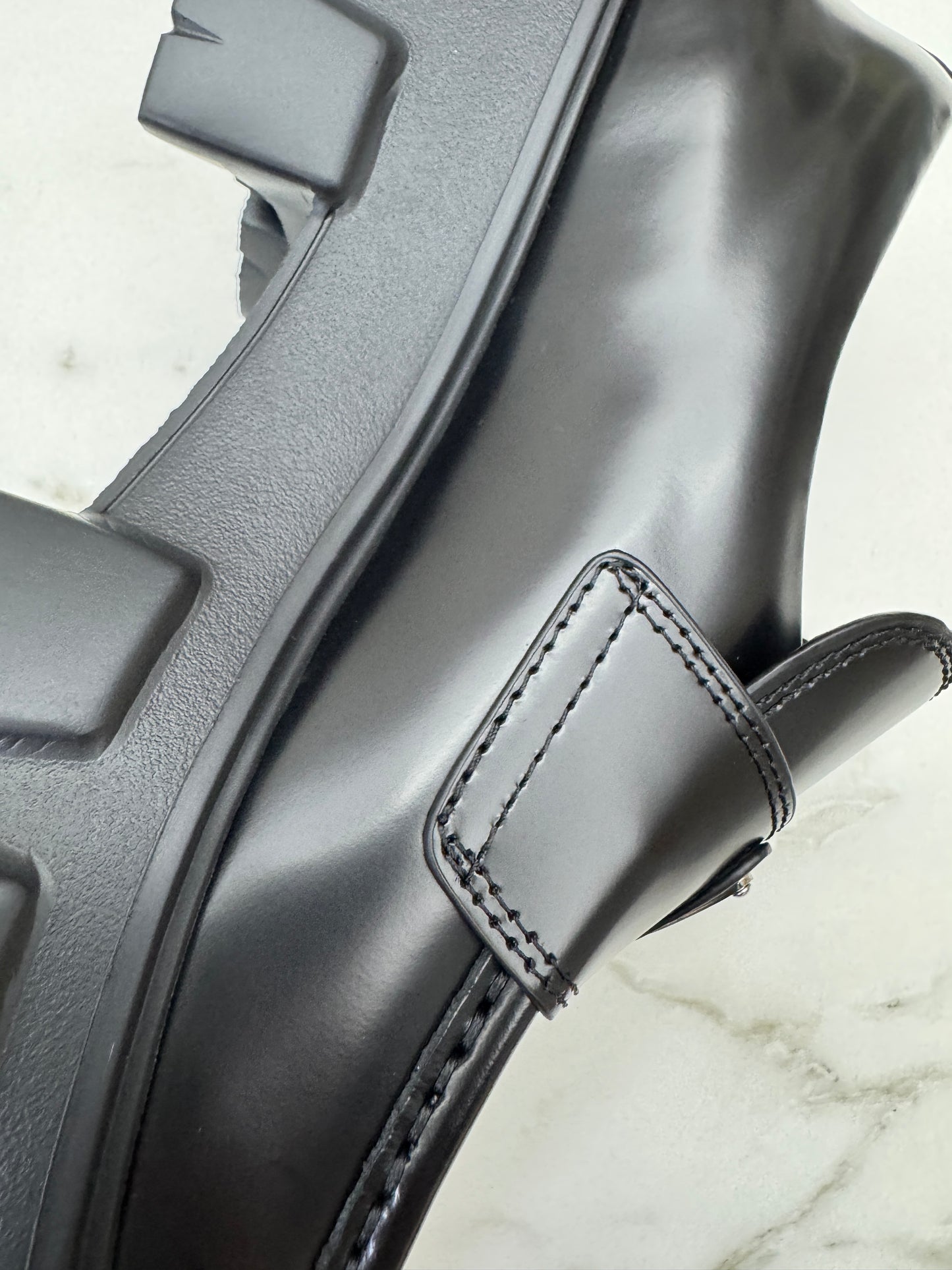 PRADA Loafers 齒輪底 Super Light