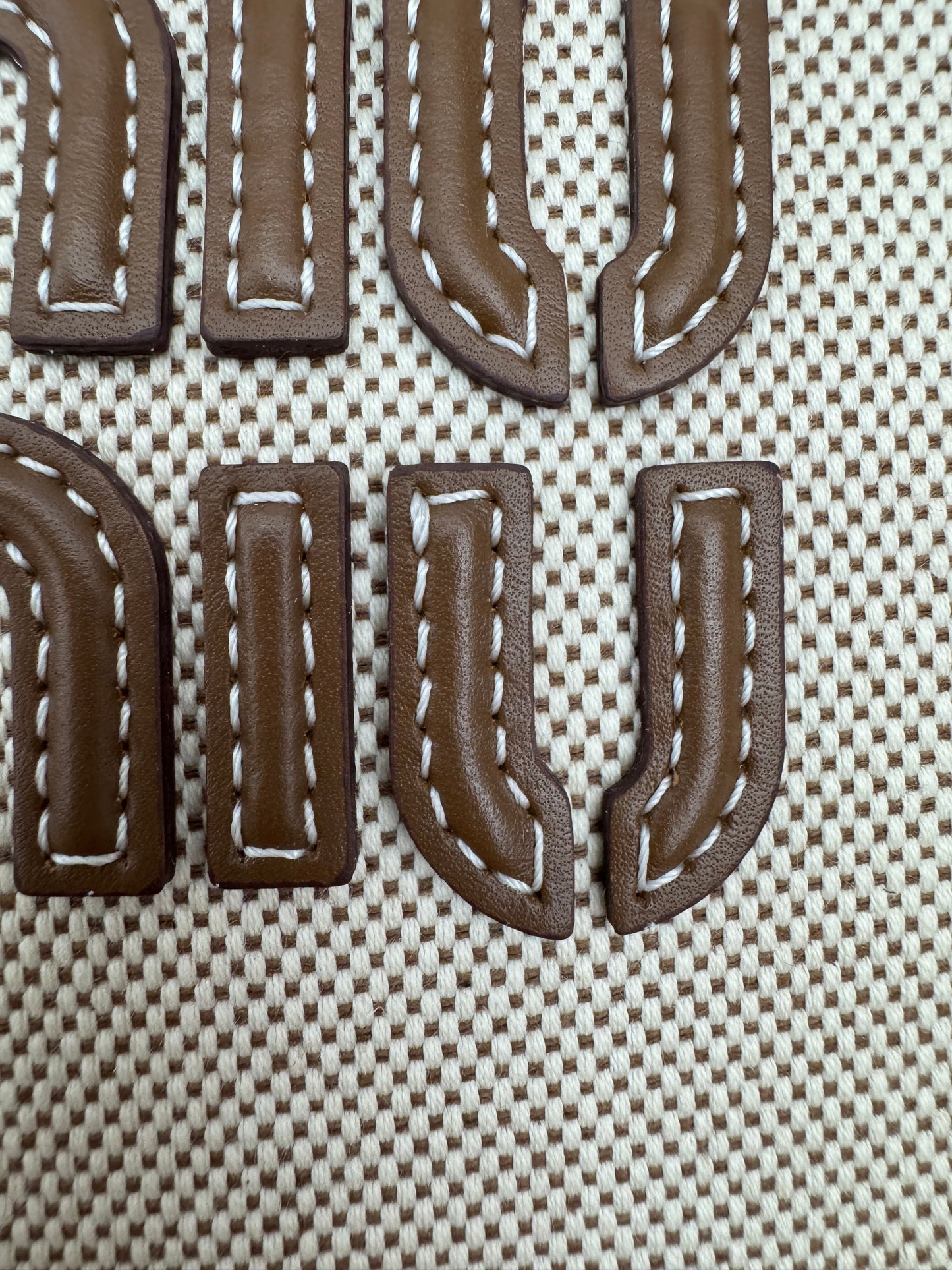 MIU MIU Ivy Tote 帆布 Regular Size