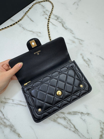CHANEL 25B 手柄郵差 Wallet on Chain