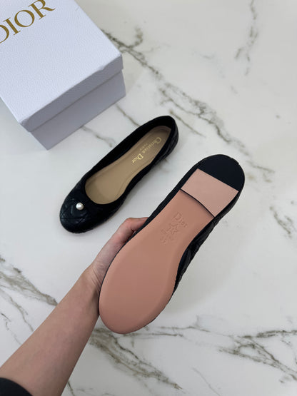 DIOR 珍珠Ballet Flat