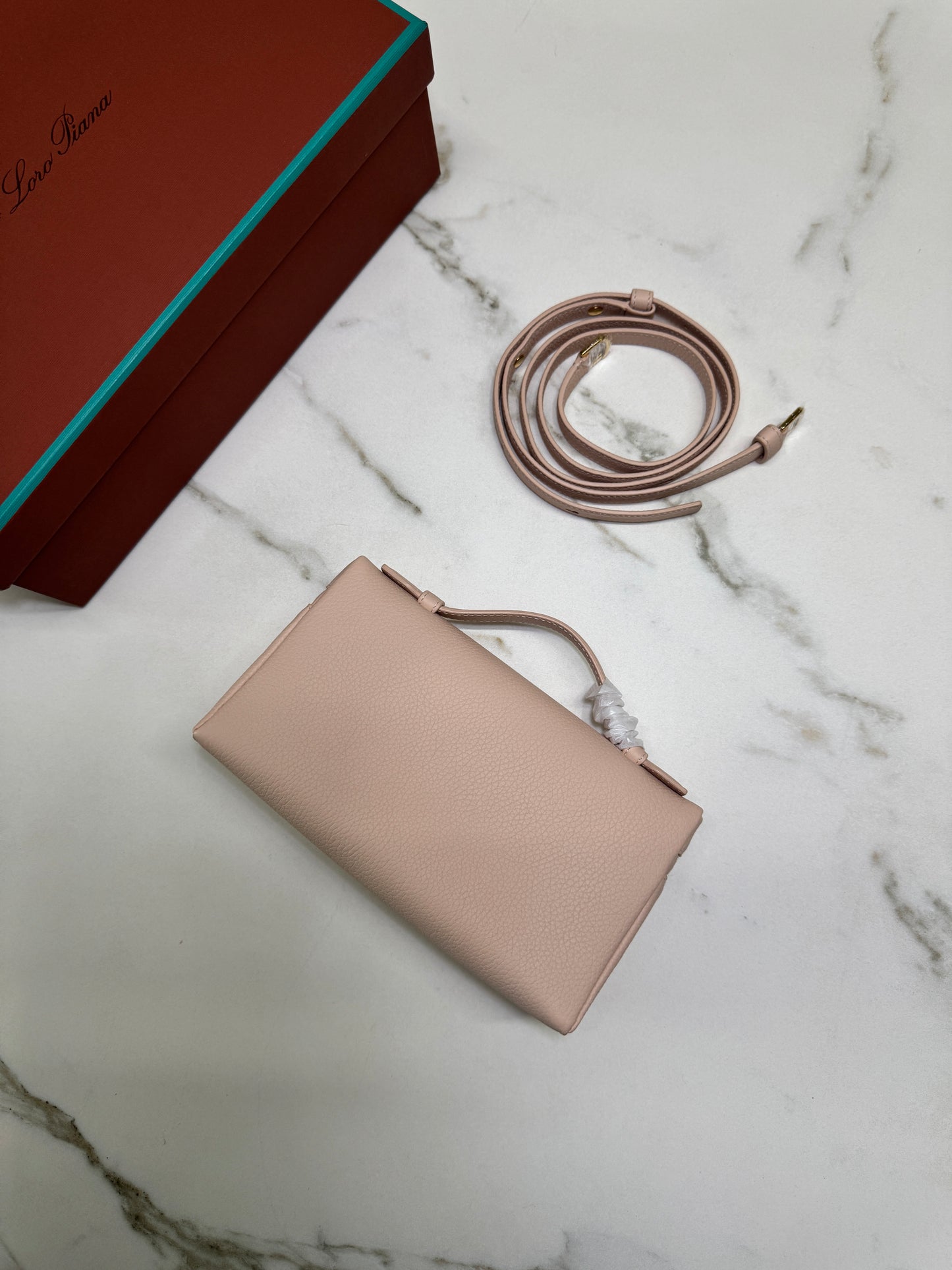 LORO PIANA Extra Pocket 19 奶油蜂蜜色 Creamed Honey