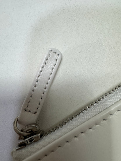 CHANEL 22 Bag Medium 白銀