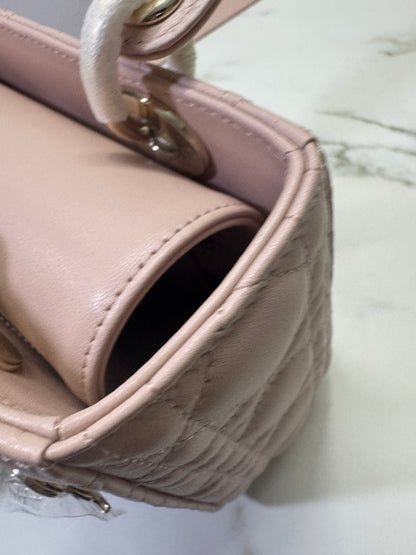 DIOR Lady Dior Small 胭脂粉