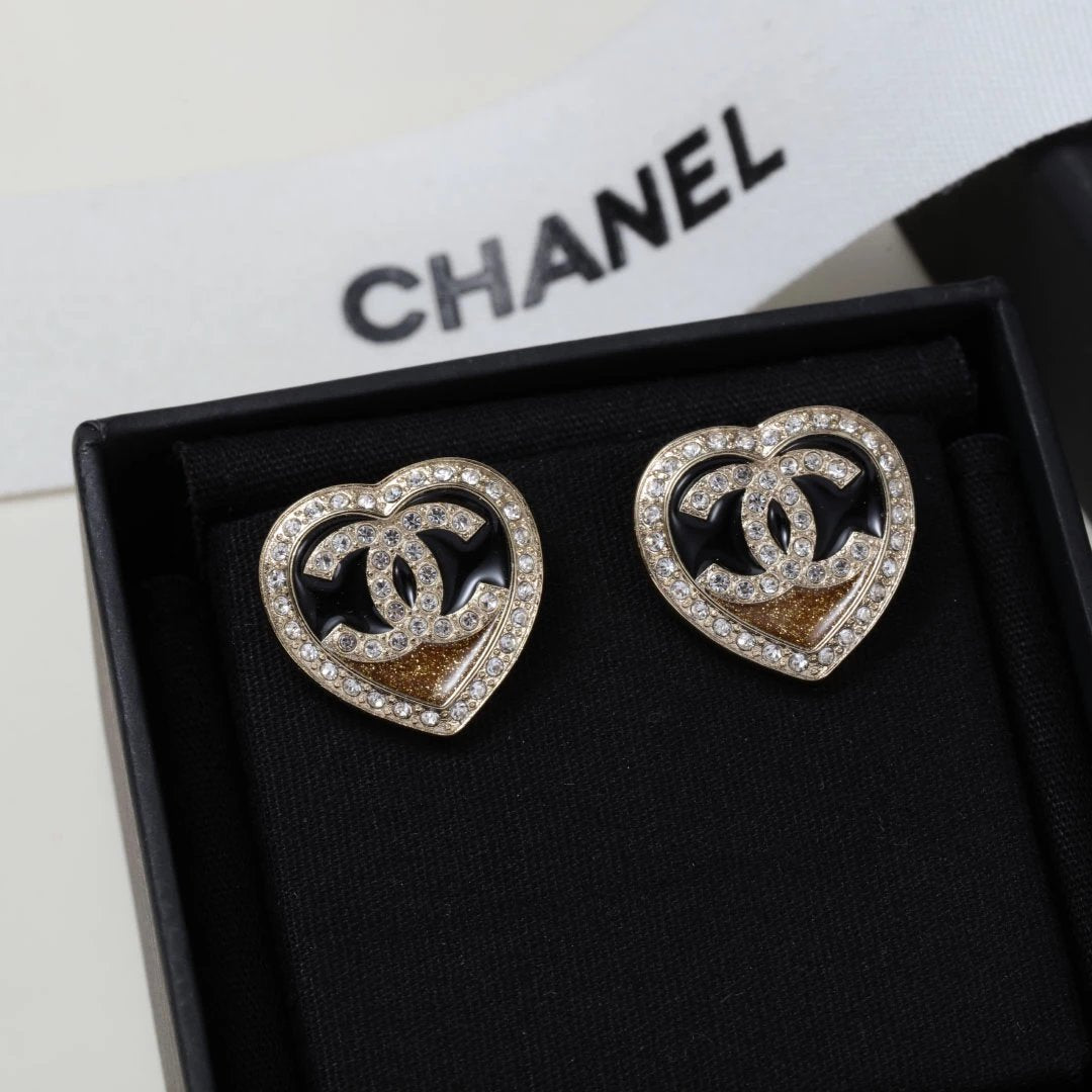 CHANEL 耳夾款