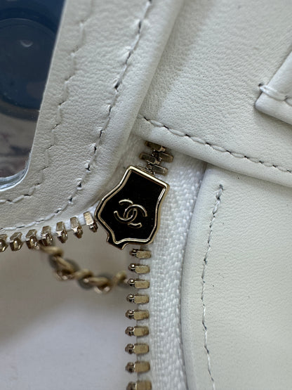 CHANEL 26S 交叉手柄長盒子 白色