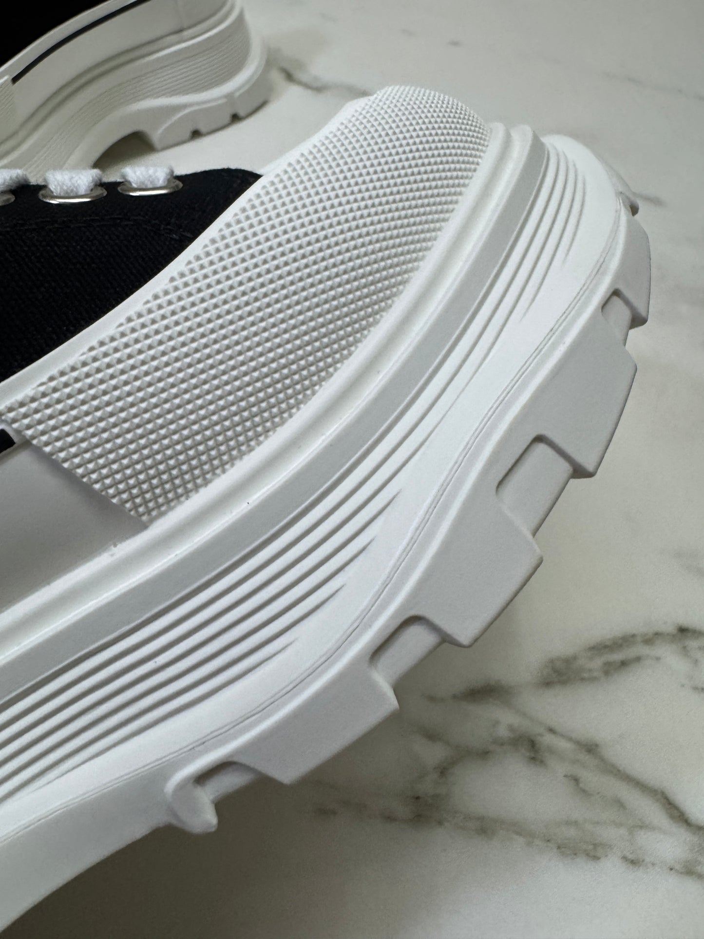 McQUEEN Tread Slick Canvas