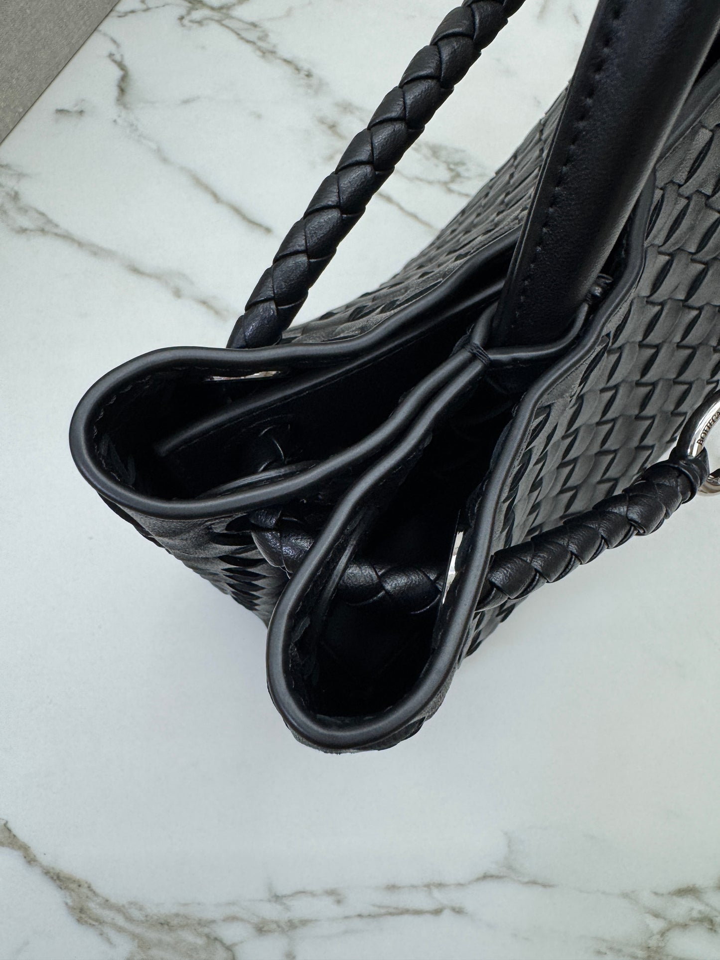 BV Andiamo Medium 黑銀