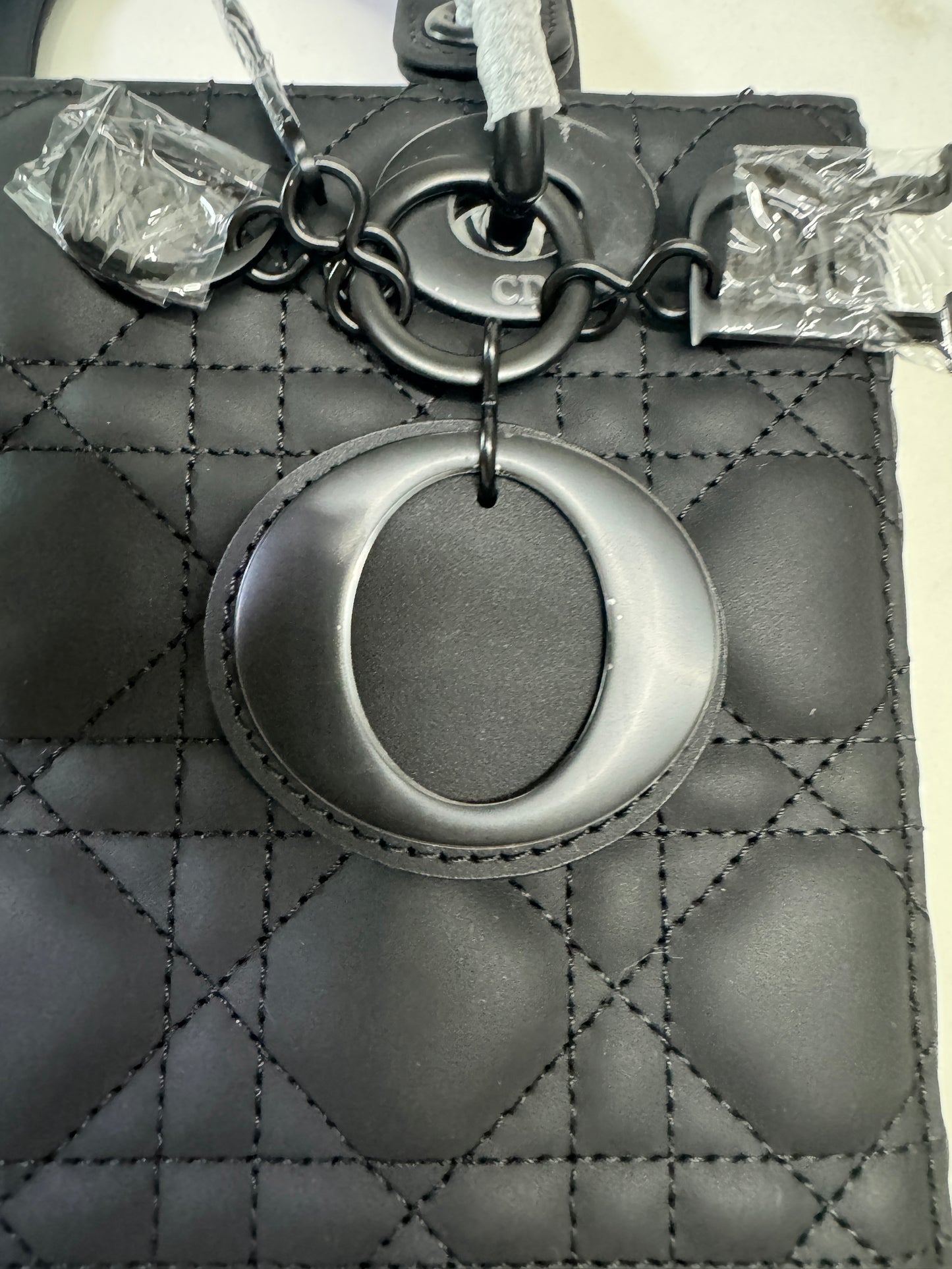DIOR Lady 4格 磨砂黑 Small
