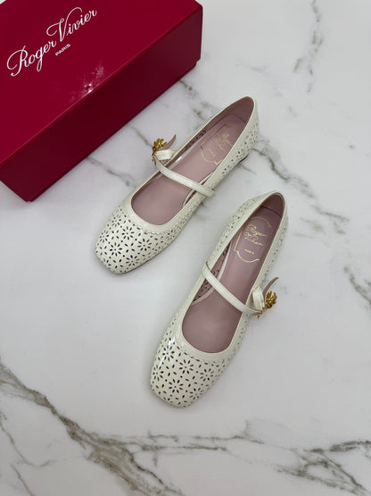 RV 小雛菊鏤空 Mary Jane