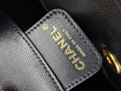 CHANEL 25P Hobo Small