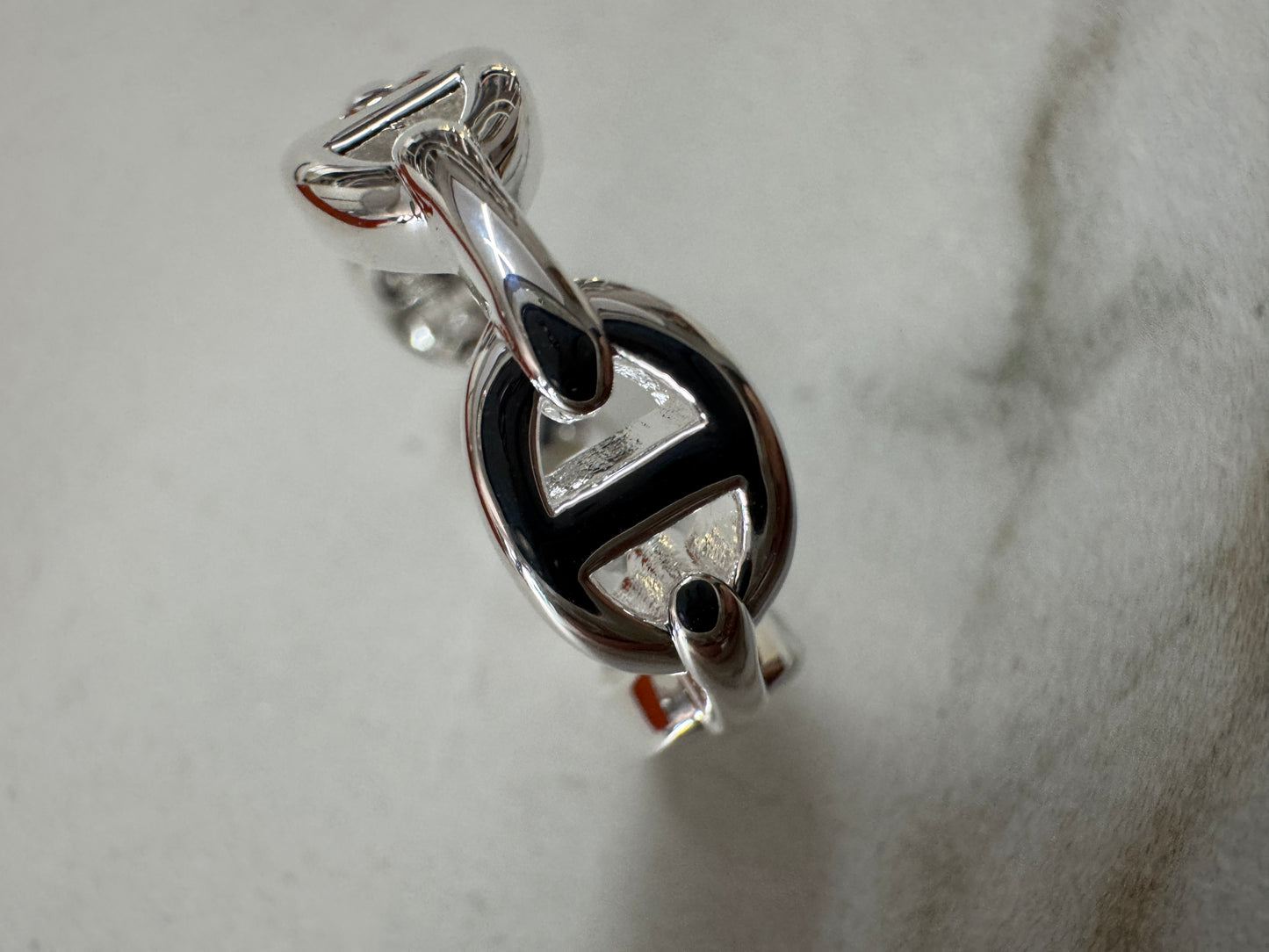 HERMES Chaine d’acre Enchainee 豬鼻戒指