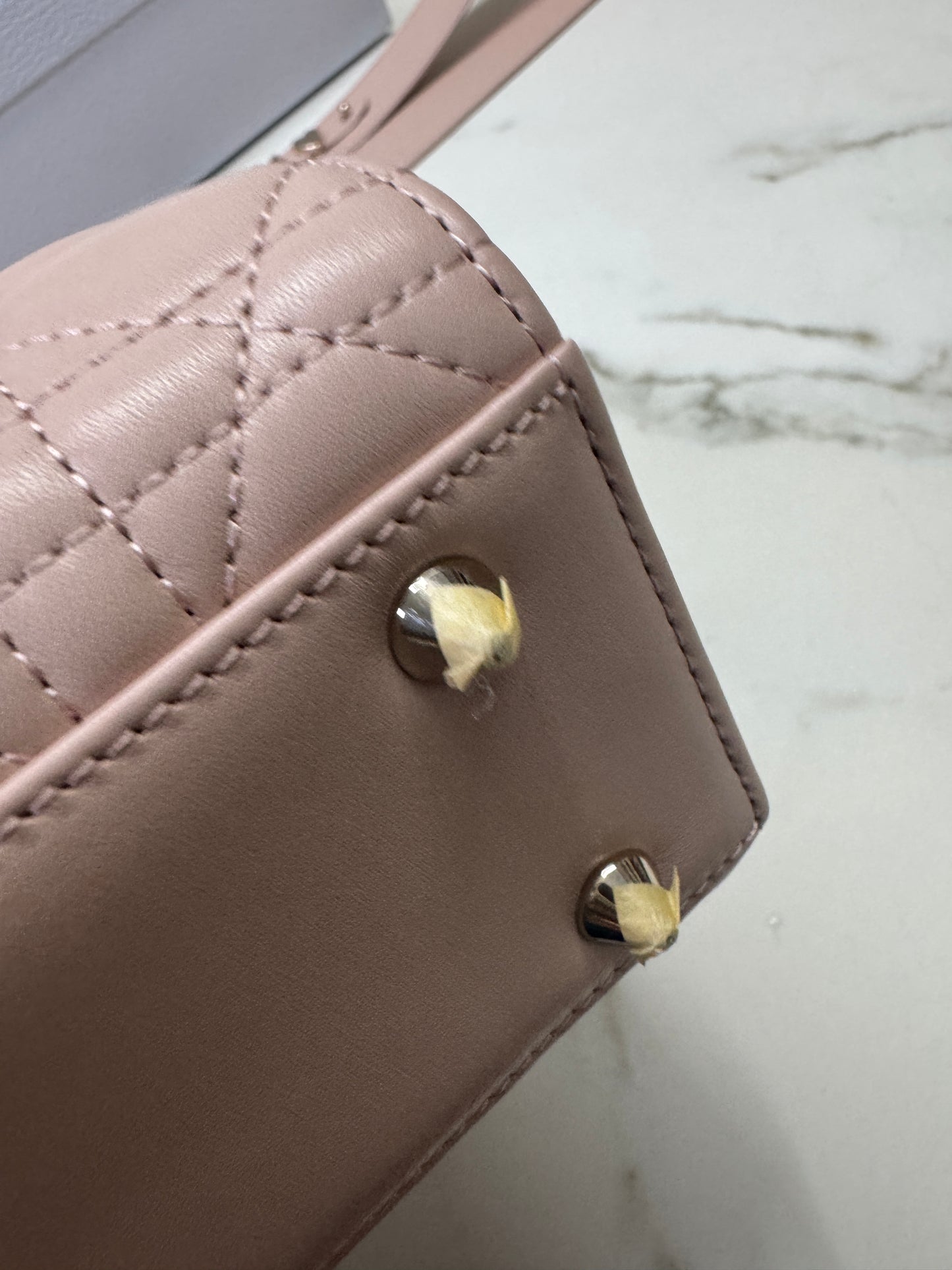 DIOR Lady Dior Small 胭脂粉