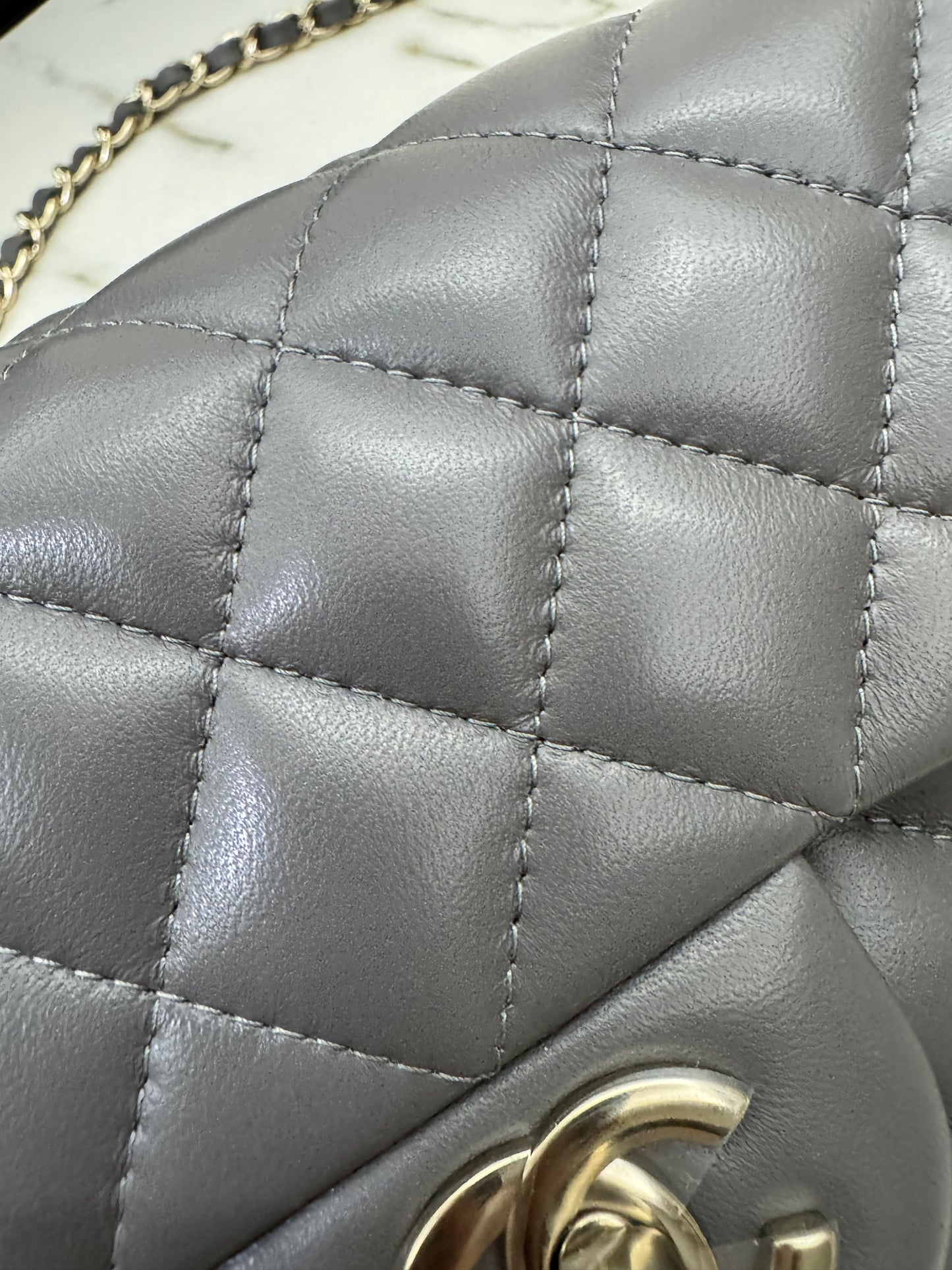CHANEL Mini CF 深灰色羊皮淺金扣
