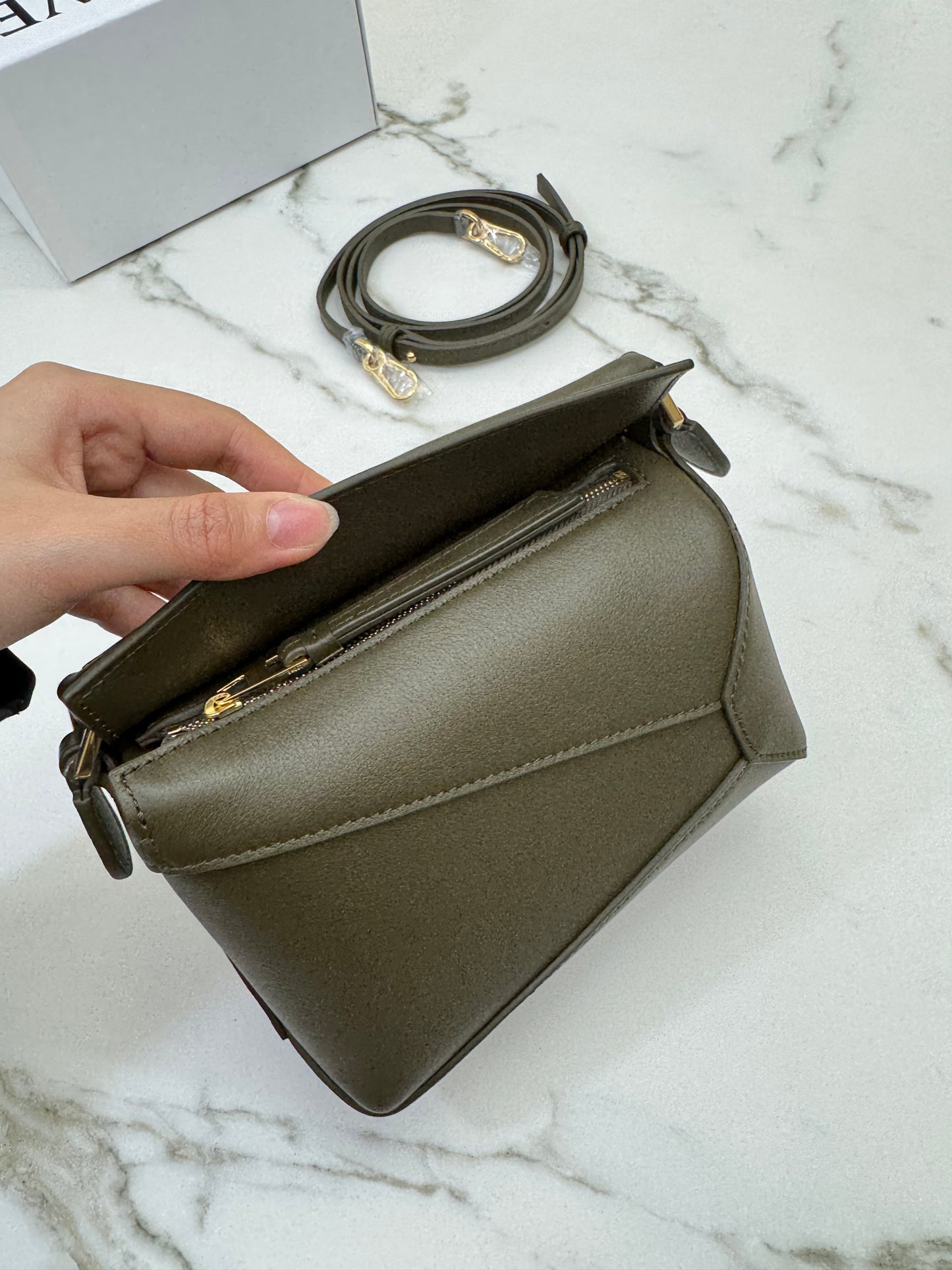 LOEWE Mini Puzzle 深卡其綠