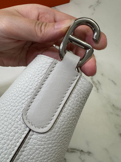 HERMES In The Loop 豬鼻菜籃子 M4奶灰色銀扣 Gris Pale PHW