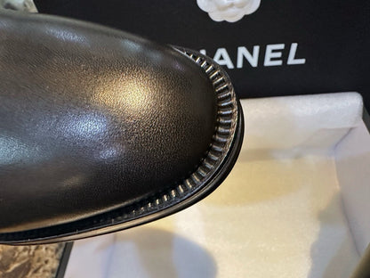 CHANEL 鏈條騎士長靴 23a