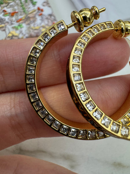 DIOR 圈型耳環 黑色琺瑯水鑽