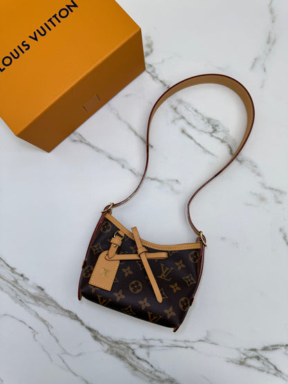 LV Nano Carryall
