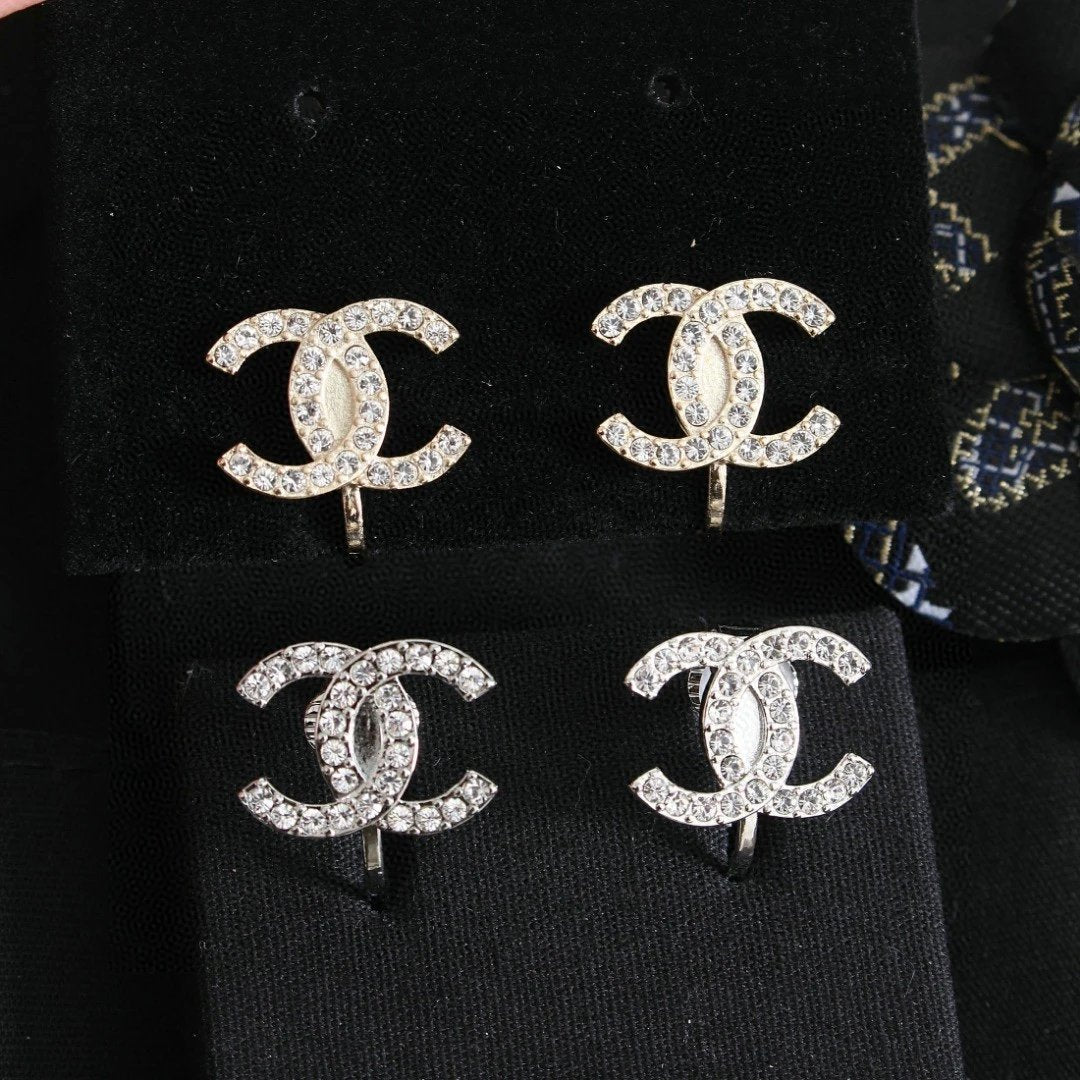 CHANEL 耳夾款
